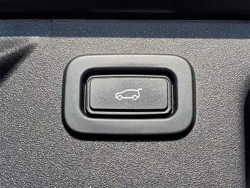 Used 2020 Land Rover Discovery Sport S R-Dynamic image 19