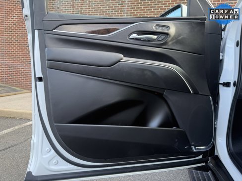 Used 2022 Cadillac Escalade Sport Platinum image 9