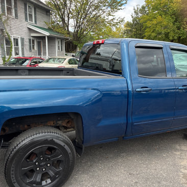 Used 2018 Chevrolet Silverado 1500 LT w/ All Star Edition image 10