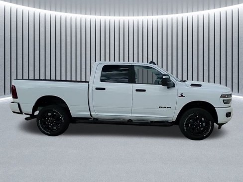 New 2025 RAM 2500 Big Horn image 4