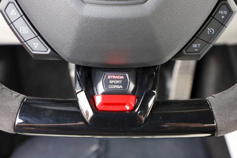 Used 2024 Lamborghini Huracan EVO image 64