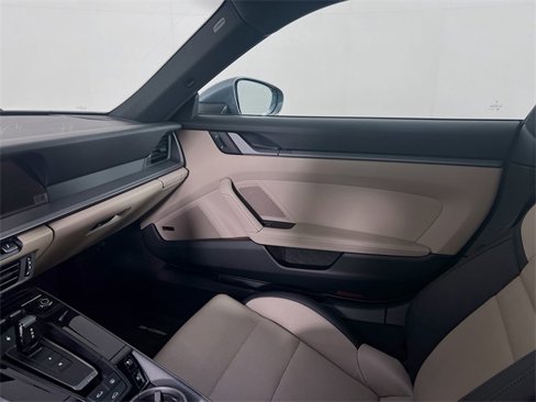 Used 2025 Porsche 911 Carrera image 26