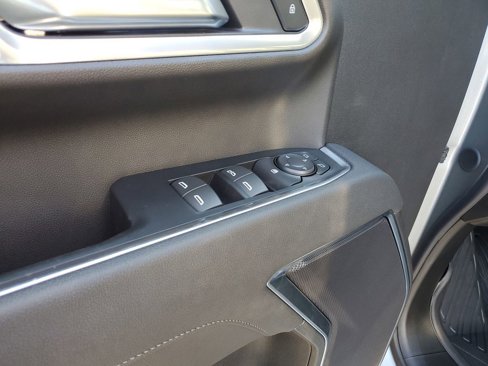New 2026 GMC Sierra 2500 SLE w/ SLE Value Package; image 12