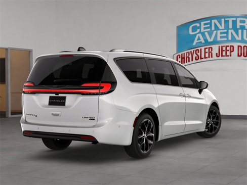 New 2026 Chrysler Pacifica Limited w/ S Appearance Package image 5
