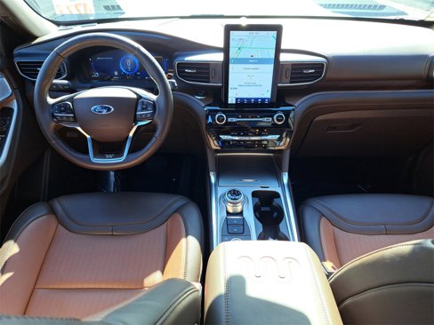 Certified 2022 Ford Explorer King Ranch w/ Premium Technology Package image 9