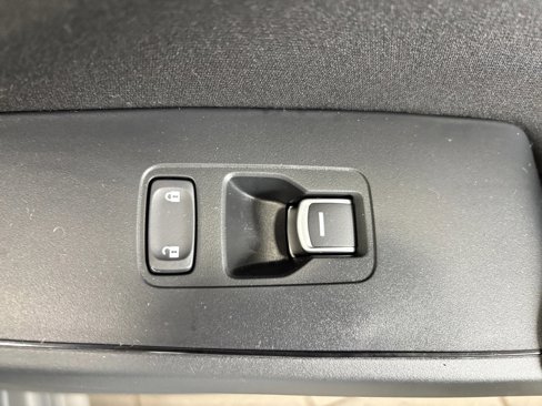 Certified 2025 Honda Civic Sport image 32