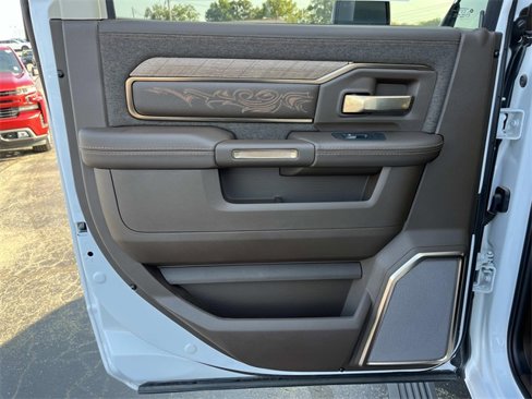 New 2025 RAM 2500 Limited image 21