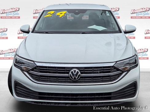 Used 2024 Volkswagen Jetta S image 4