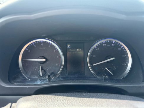 Used 2019 Toyota Highlander Limited image 22