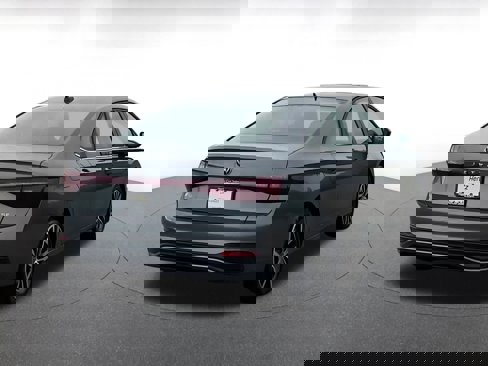 Used 2025 Volkswagen Jetta SE image 14