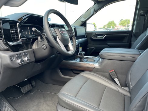 New 2025 GMC Sierra 1500 SLT image 9