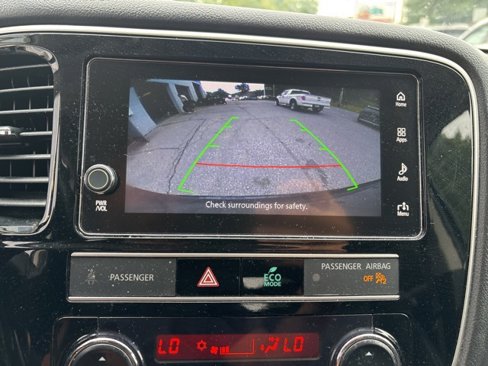 Used 2019 Mitsubishi Outlander AWD image 19