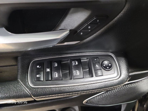 Used 2019 RAM 1500 Laramie image 24