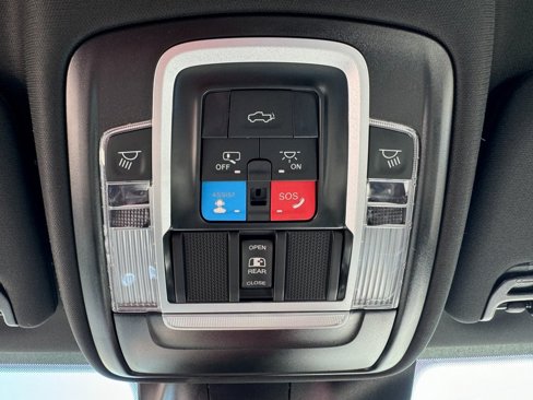 Used 2024 RAM 2500 Limited image 55