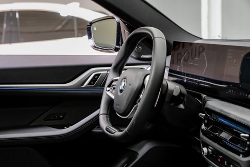 Used 2025 BMW 430i xDrive w/ Premium Package image 18