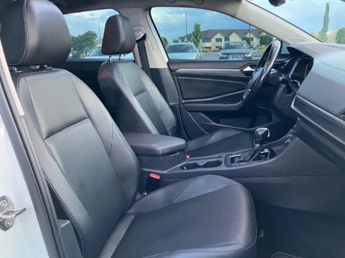 Used 2019 Volkswagen Jetta SEL image 42