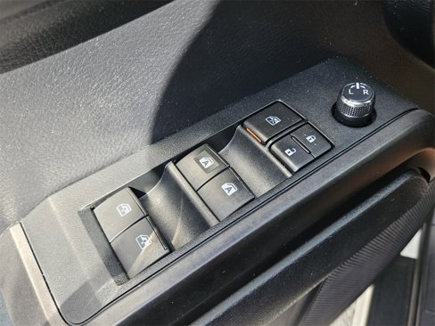Used 2018 Toyota Tacoma TRD Sport image 40