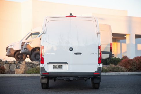 Used 2025 Mercedes-Benz Sprinter 2500 image 4