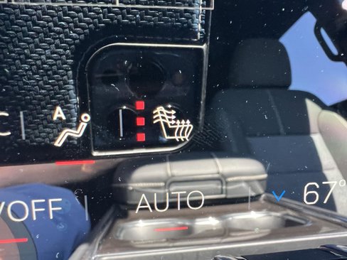 New 2026 GMC Acadia Elevation image 29