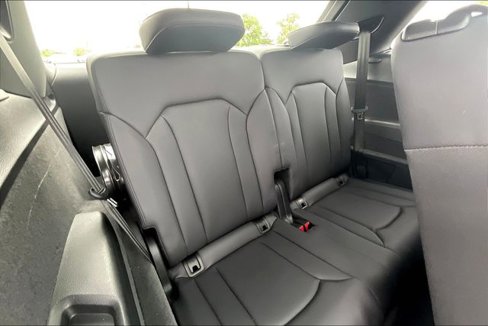 Certified 2025 Audi Q7 3.0T Premium image 28