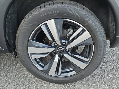 Used 2023 Nissan Rogue SL w/ SL Premium Package image 33