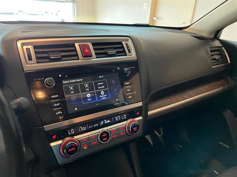 Used 2017 Subaru Outback 3.6R Limited image 22