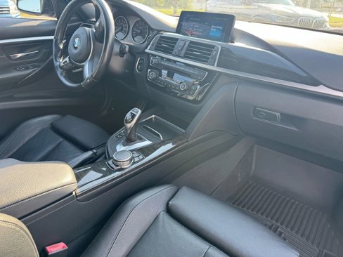 Used 2017 BMW 340i xDrive Sedan w/ Technology Package image 13
