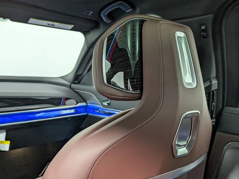 New 2026 BMW 740i xDrive image 12