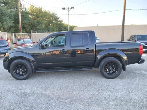 Used 2020 Nissan Frontier SV w/ Midnight Edition Floor Mats image 4