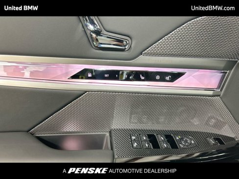 New 2026 BMW 750e xDrive w/ Executive Package image 11