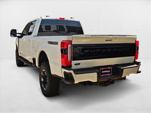 New 2026 Ford F250 Platinum w/ Tremor Off-Road Package image 9