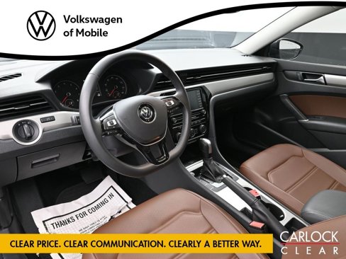 Used 2021 Volkswagen Passat 2.0T SE image 11