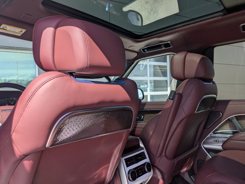 New 2025 Land Rover Range Rover Autobiography image 21