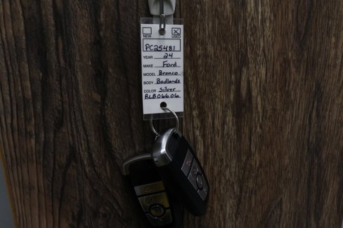 Used 2024 Ford Bronco Badlands image 37