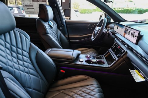 New 2026 Genesis GV80 3.5T e-SC image 17