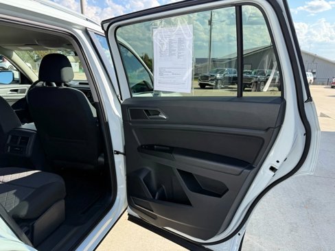 Used 2019 Volkswagen Atlas S w/ Towing Package image 41