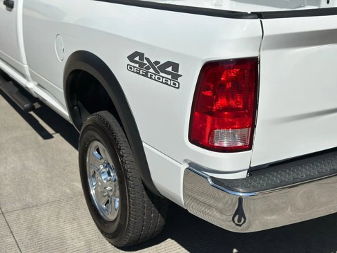 Used 2018 RAM 2500 Tradesman w/ Chrome Appearance Group image 27