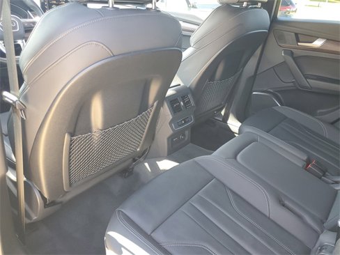 Used 2023 Audi Q5 2.0T Premium w/ Convenience Package image 29