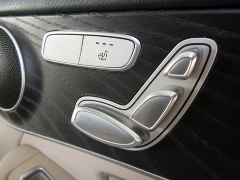 Used 2016 Mercedes-Benz GLC 300 w/ Multimedia Package image 18