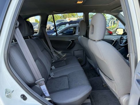 Used 2002 Toyota RAV4 2WD image 12