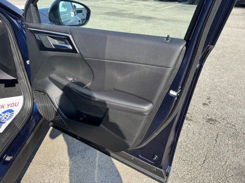 New 2025 Mitsubishi Outlander SE image 29