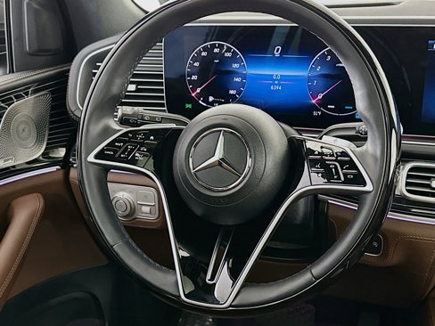 Used 2024 Mercedes-Benz GLE 450 4MATIC w/ AMG Line Exterior image 8