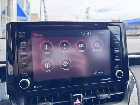 Used 2022 Toyota Corolla Cross LE image 11