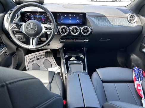 Used 2024 Mercedes-Benz GLA 250 4MATIC image 11