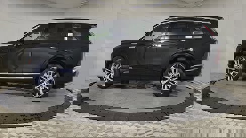 New 2026 Cadillac Vistiq Luxury w/ LPO, Floor Liner Package image 5