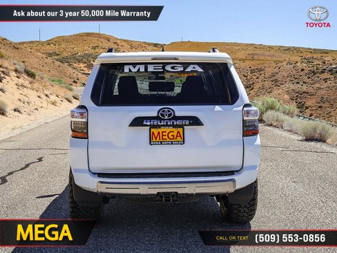 Used 2019 Toyota 4Runner 4WD image 9