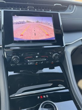 New 2025 Jeep Grand Cherokee Altitude image 12