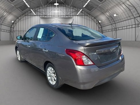 Used 2017 Nissan Versa SV w/ SV Special Edition Package image 5