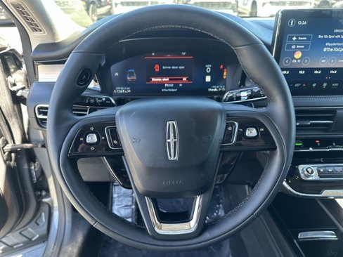 Used 2023 Lincoln Corsair AWD image 31