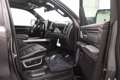 New 2025 RAM 1500 Laramie w/ Night Edition image 15